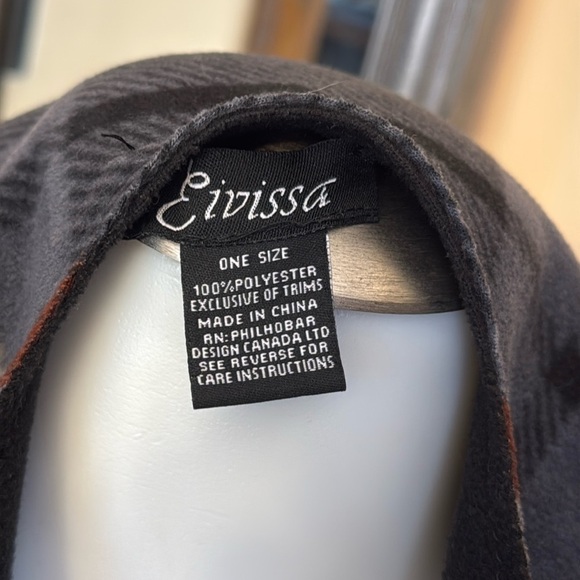 Plaid Women's Scarf in Black and Brown - Picture 4 of 8